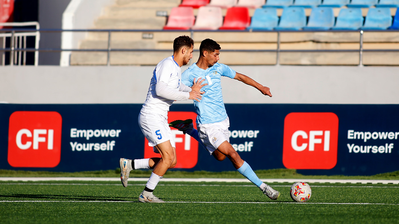 الجزيرة يحافظ على صدارة دوري الرديف