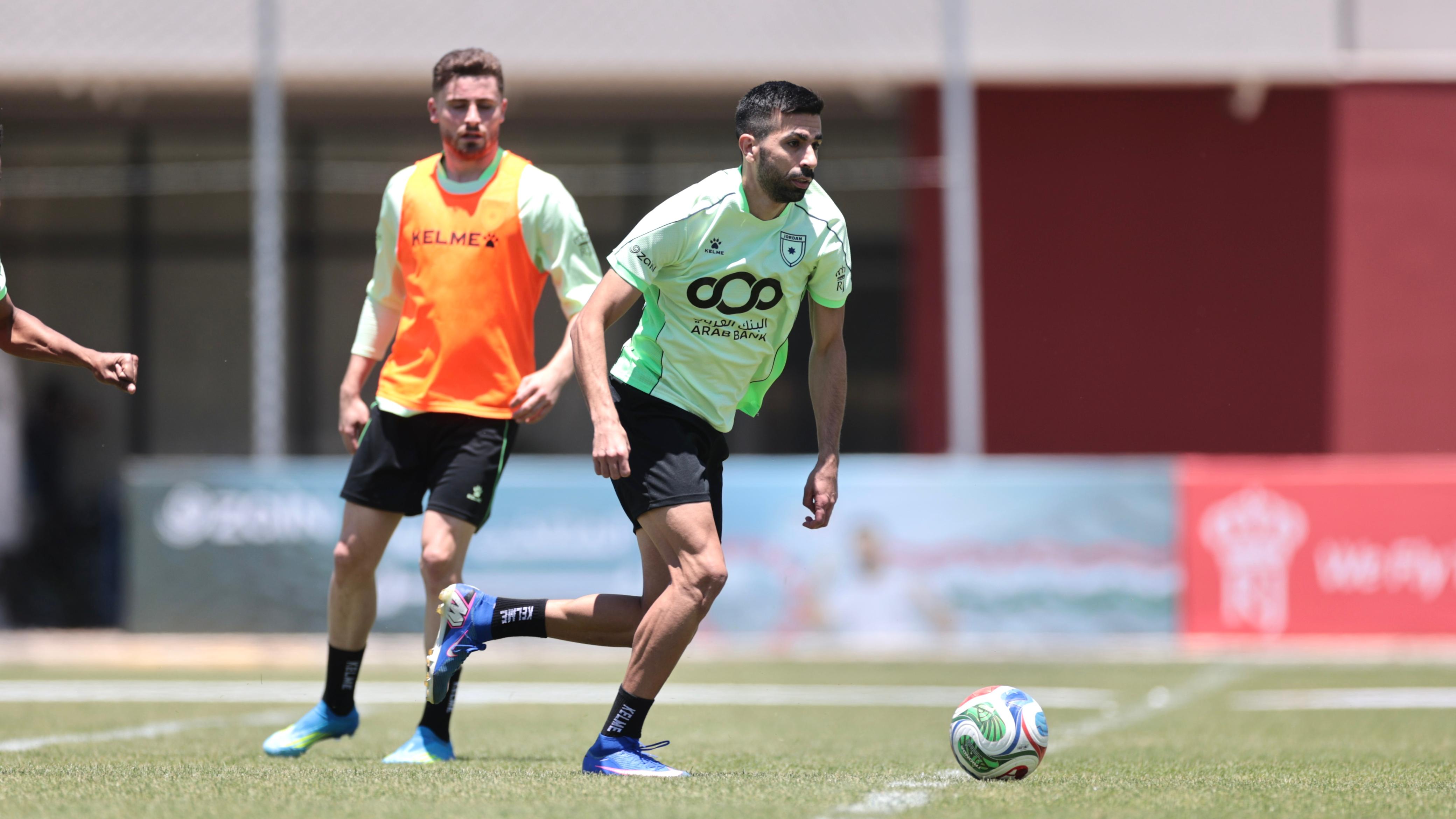 منتخب النشامى يواصل تحضيراته في عمان