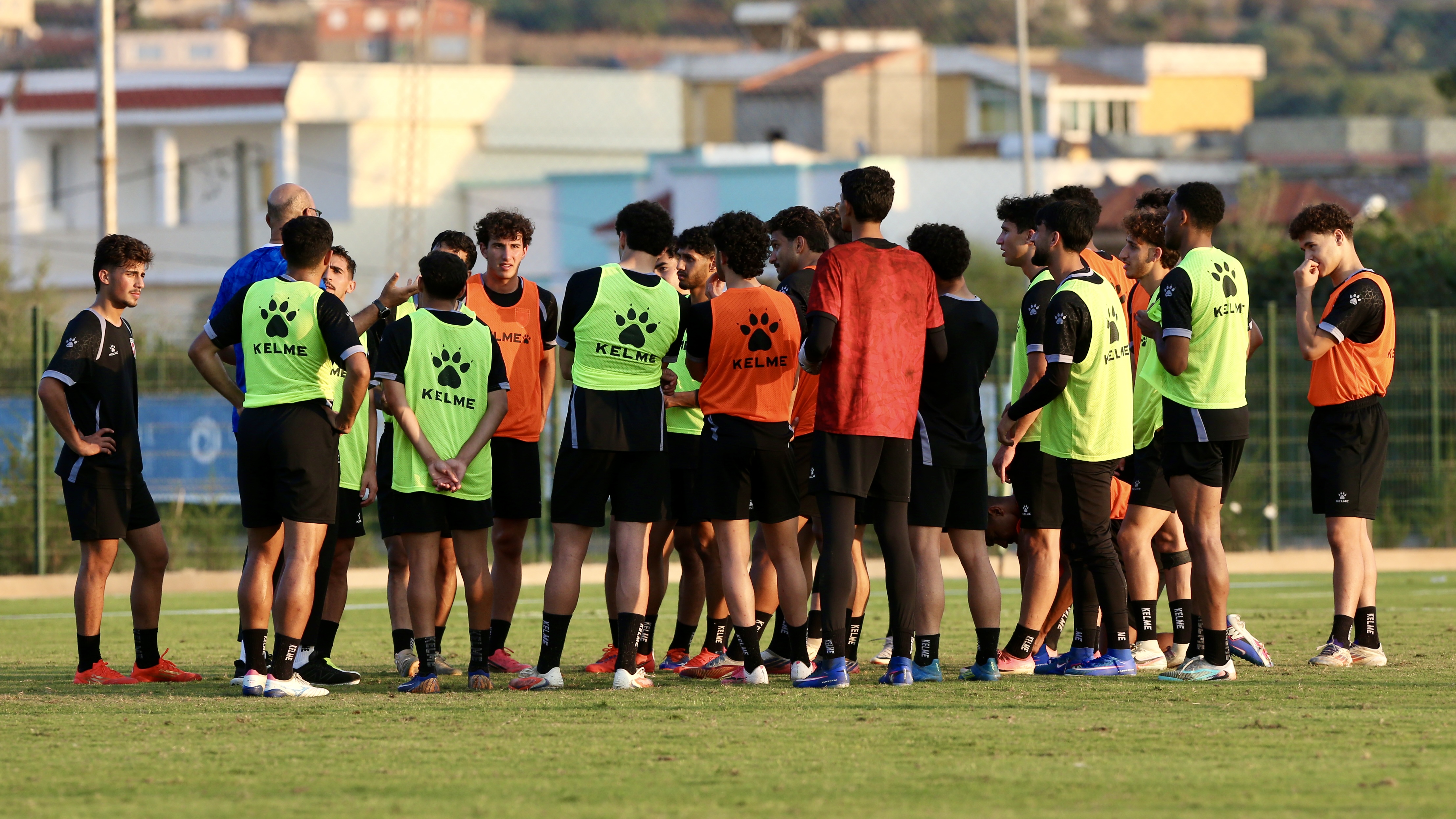 المنتخب الوطني ت23 يختتم معسكره التدريبي في تونس